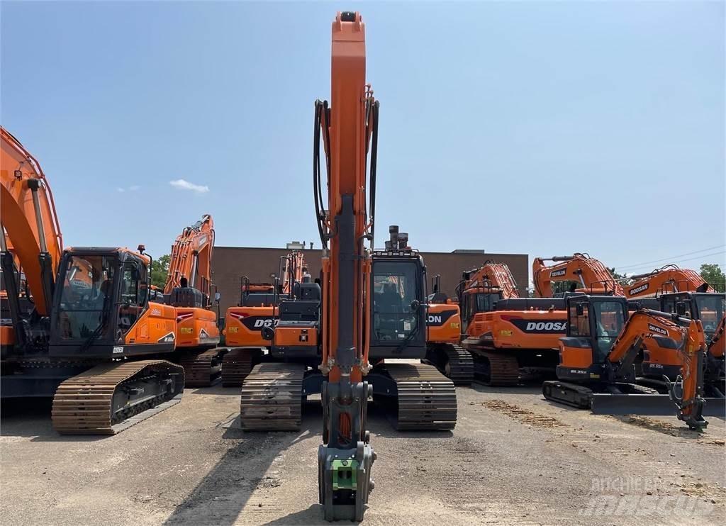 Develon DX225 LC-7 大型油圧ショベル12t以上（パワーショベル・ユンボ）