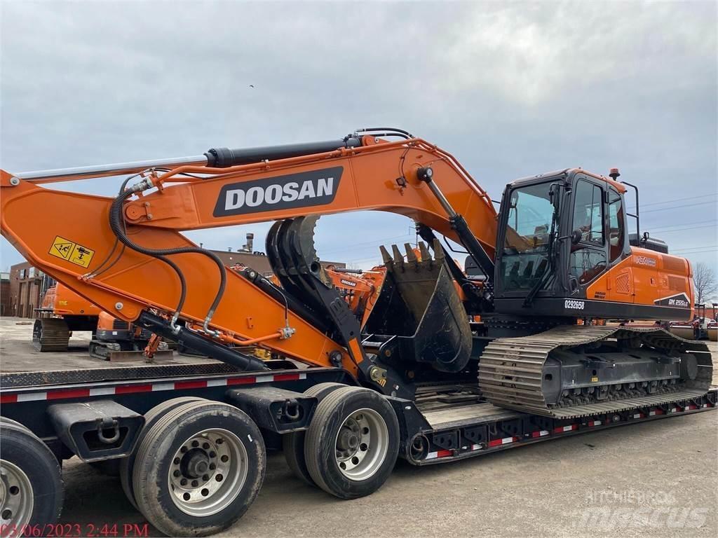Develon DX255 LC-7 大型油圧ショベル12t以上（パワーショベル・ユンボ）