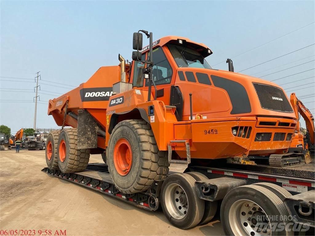 Doosan DA30-5 アーティキュレート式ダンプトラック