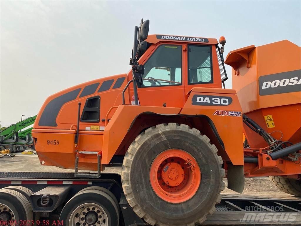 Doosan DA30-5 アーティキュレート式ダンプトラック
