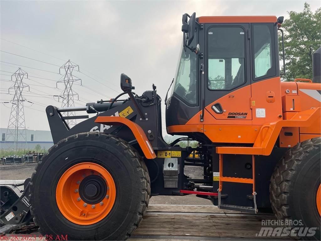 Doosan DL250-5 ホイールローダー・タイヤショベル