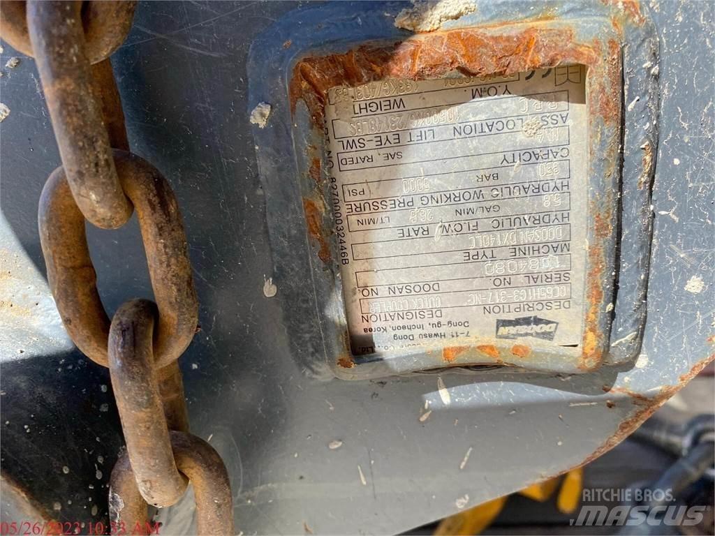 Doosan DX140 LCR-5 大型油圧ショベル12t以上（パワーショベル・ユンボ）