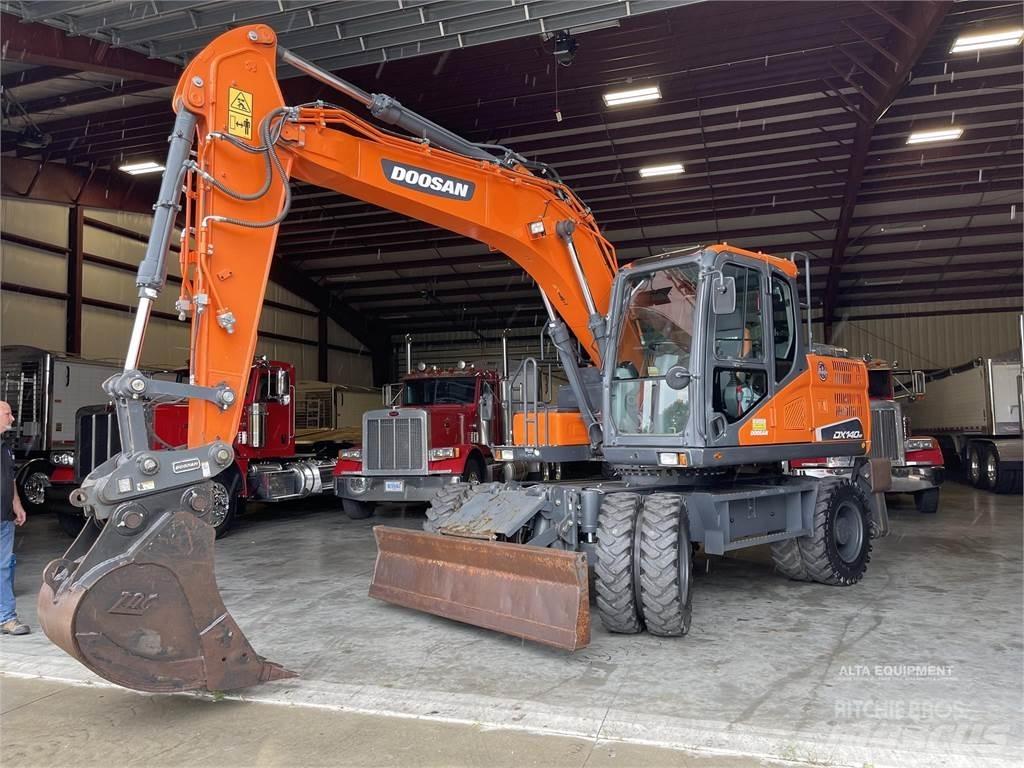 Doosan DX140W-5 ホイール式油圧ショベル（パワーショベル・ユンボ・バックホー）