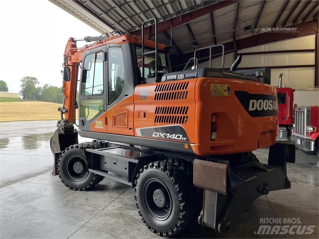 Doosan DX140W-5 ホイール式油圧ショベル（パワーショベル・ユンボ・バックホー）