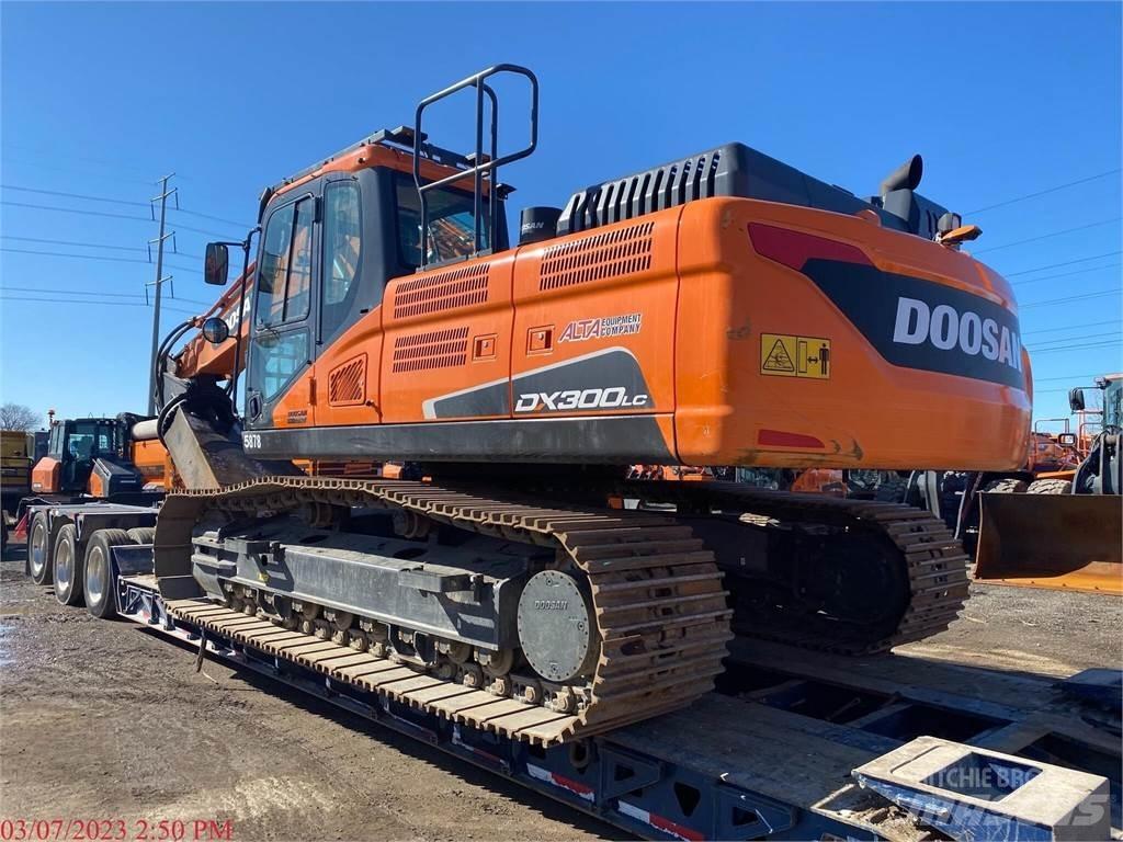Doosan DX300 LC-5 廃棄物／工業産廃処理機
