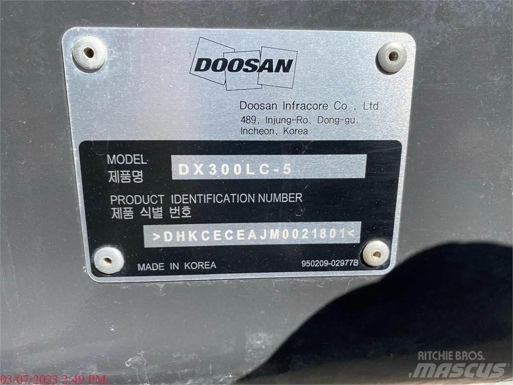 Doosan DX300 LC-5 廃棄物／工業産廃処理機