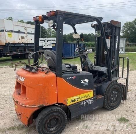 Doosan G25P-5 フォークリフト - その他