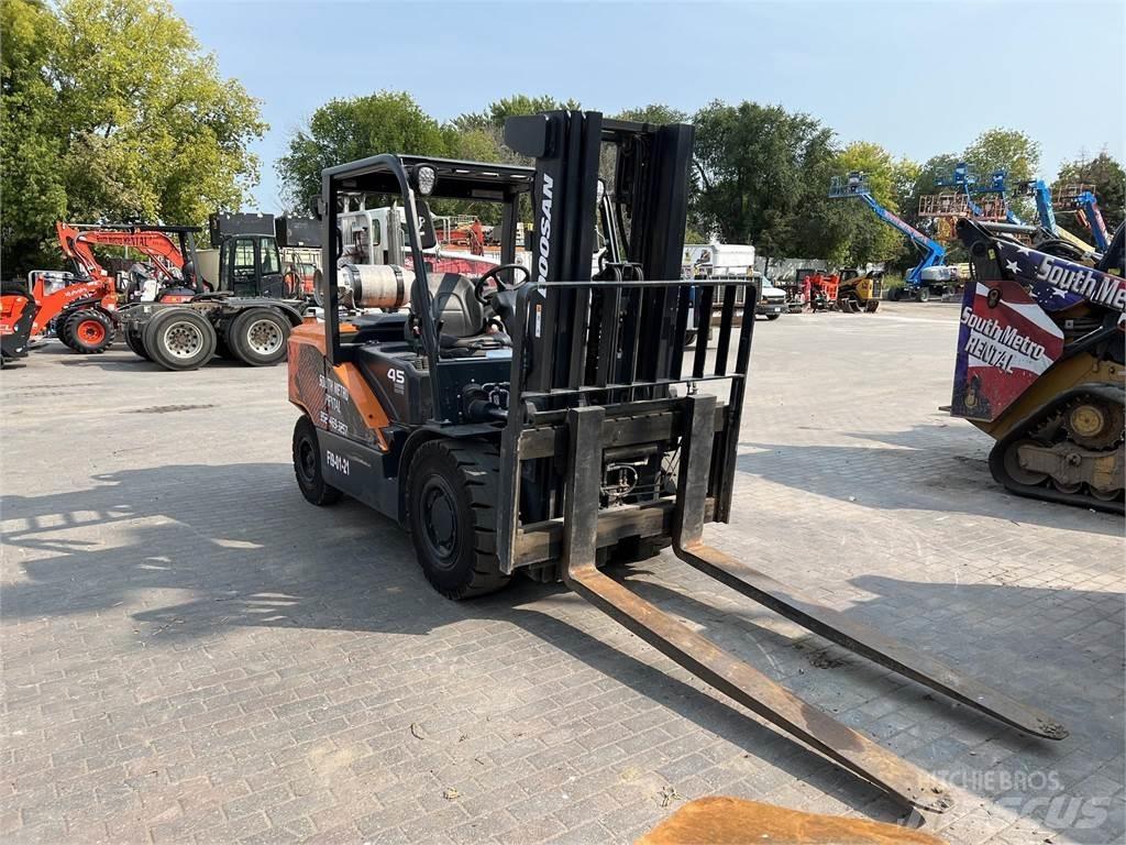 Doosan G45S-7 フォークリフト - その他