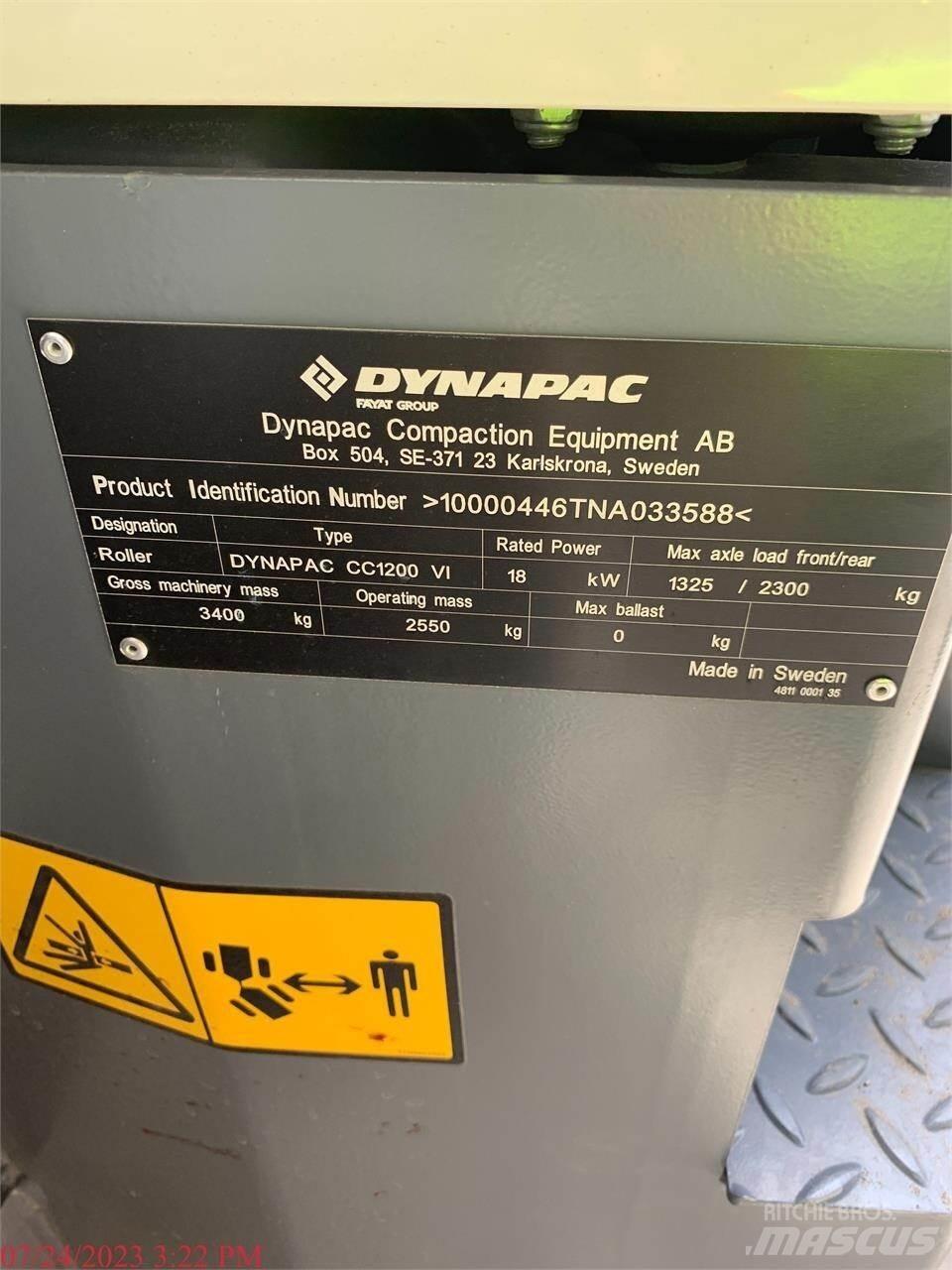 Dynapac CC1200 VI タンデムローラ