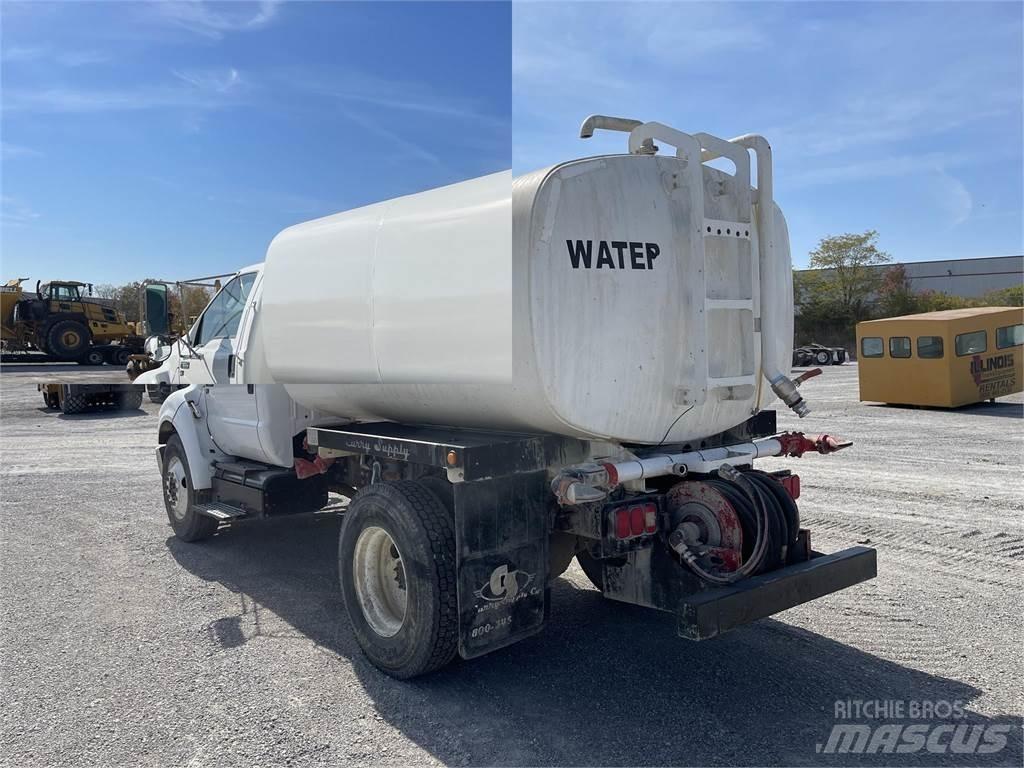 Ford F650 XL SD 給水車