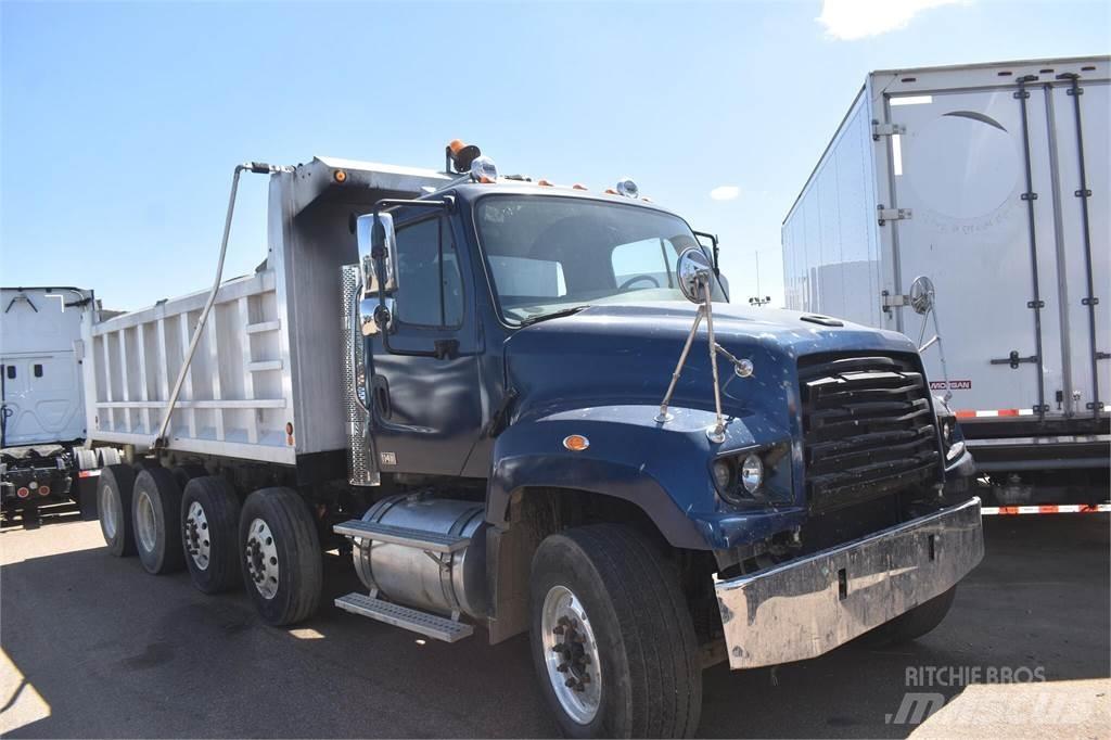 Freightliner 114SD ダンプ