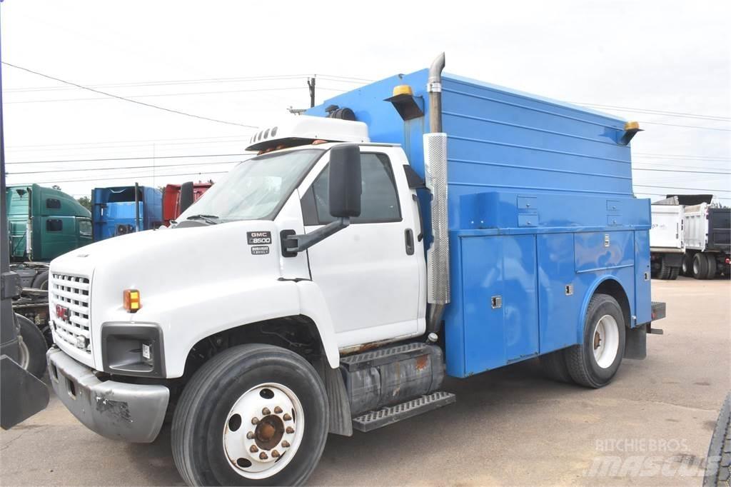 GMC TOPKICK C7500 多目的／汎用車両