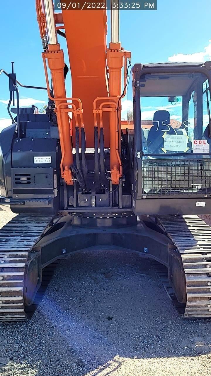 Hitachi ZX225US-6 大型油圧ショベル12t以上（パワーショベル・ユンボ）
