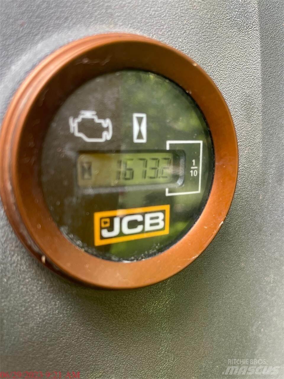 JCB 131X LC 大型油圧ショベル12t以上（パワーショベル・ユンボ）