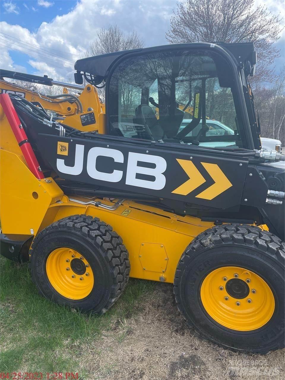 JCB 3TS-8W スキッドステアローダー