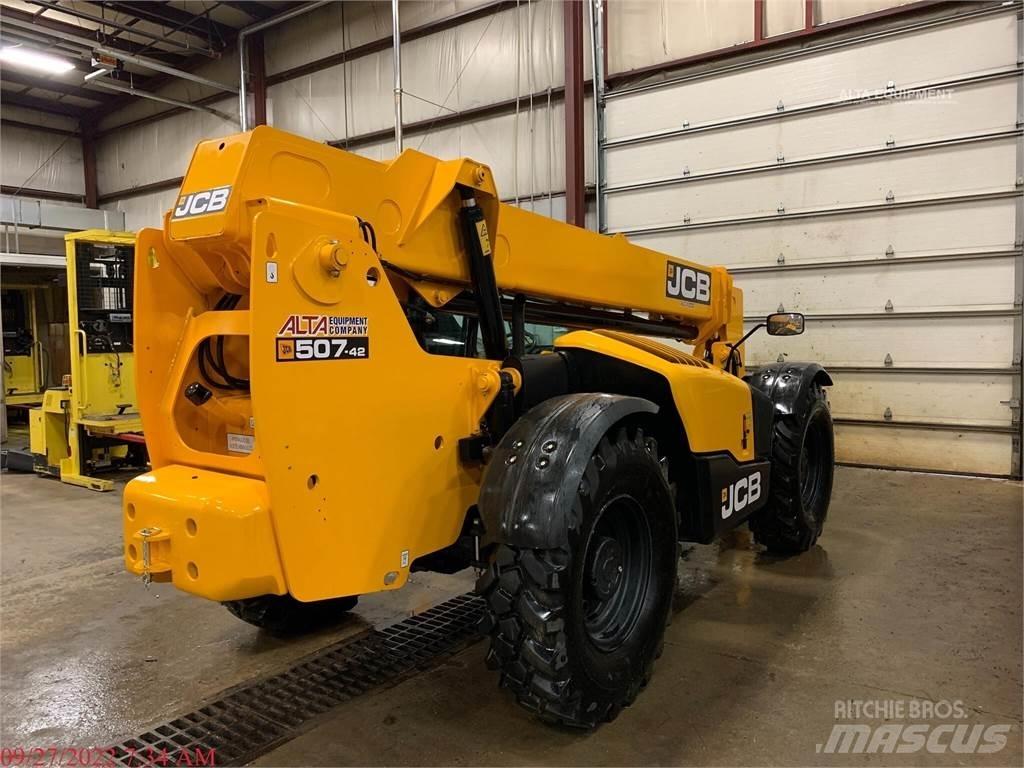 JCB 507-42 テレスコーピックハンドラー