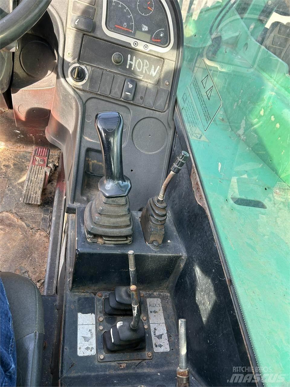 JCB 507-42 テレスコーピックハンドラー
