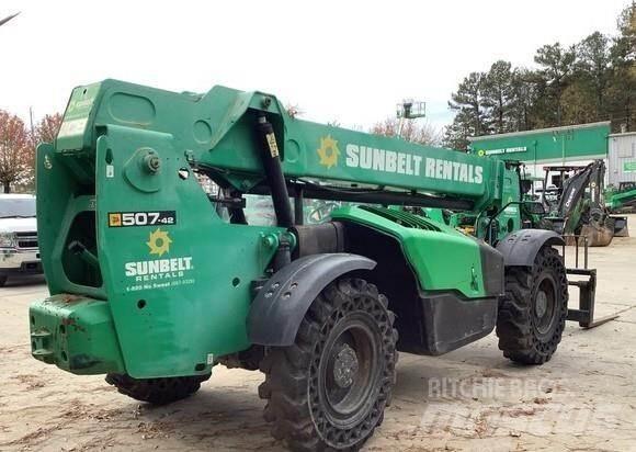 JCB 507-42 テレスコーピックハンドラー