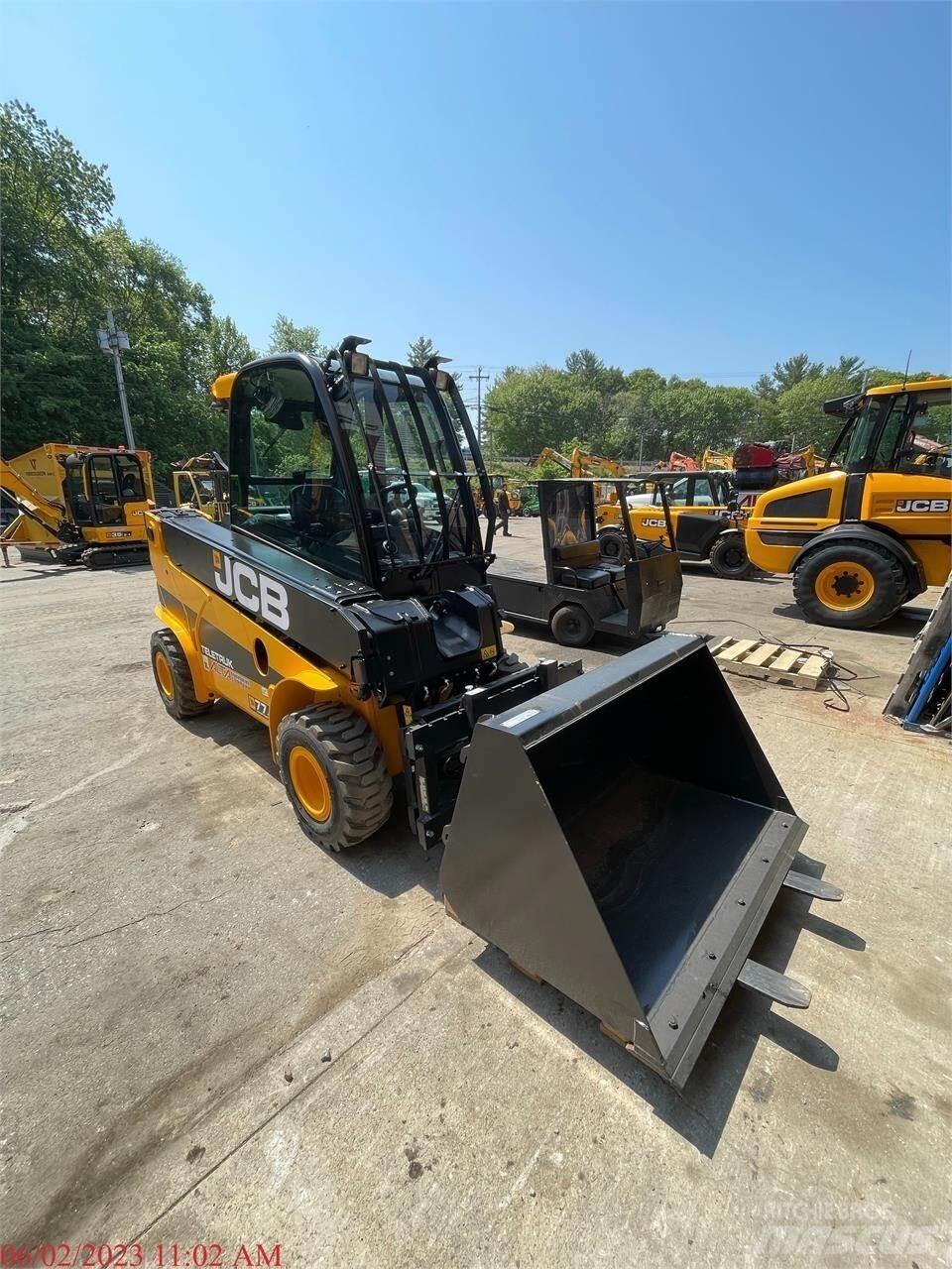 JCB 77-52D テレスコーピックハンドラー