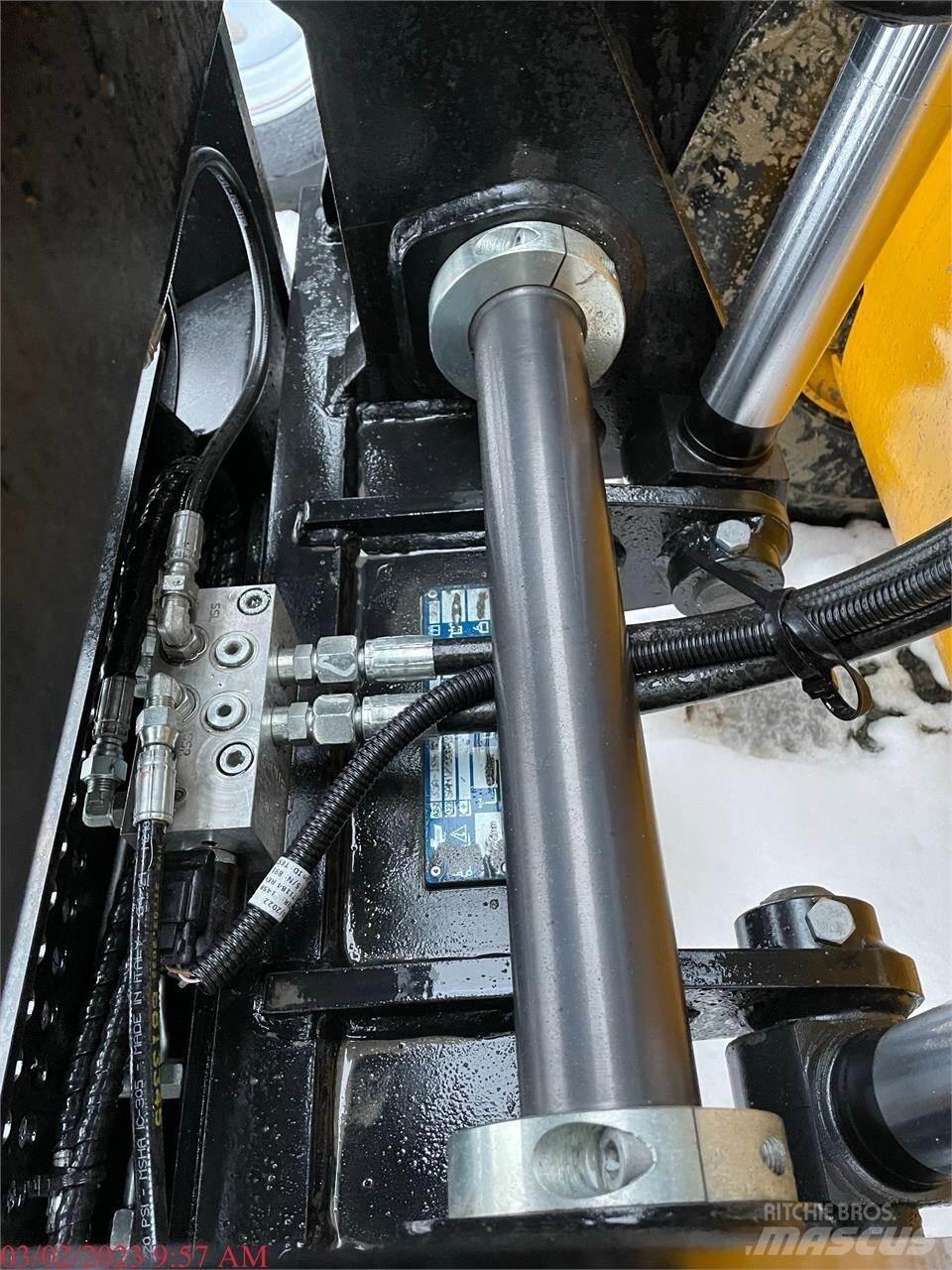 JCB 77-52D テレスコーピックハンドラー