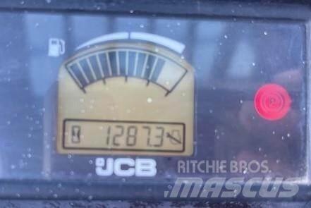 JCB 940 ラフターテレントラック
