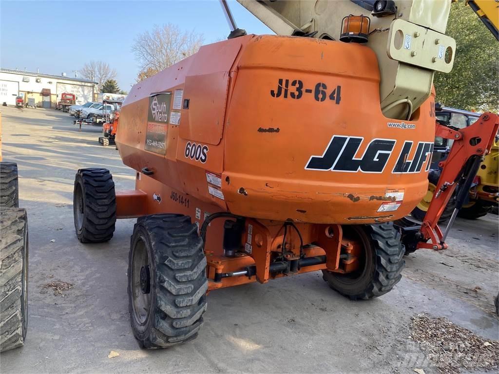 JLG 600S ブームリフト　直伸型