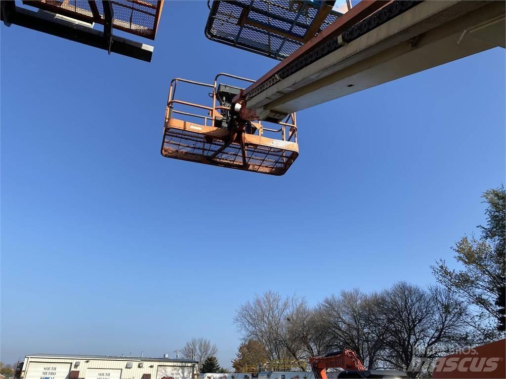 JLG 600S ブームリフト　直伸型
