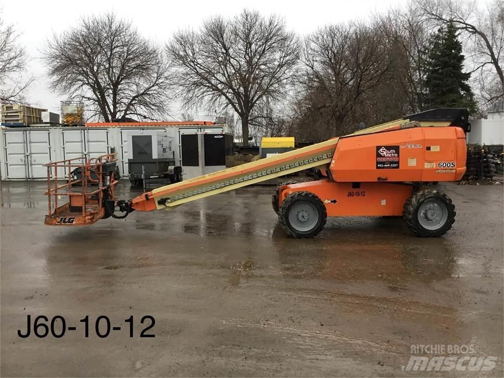 JLG 600S ブームリフト　直伸型