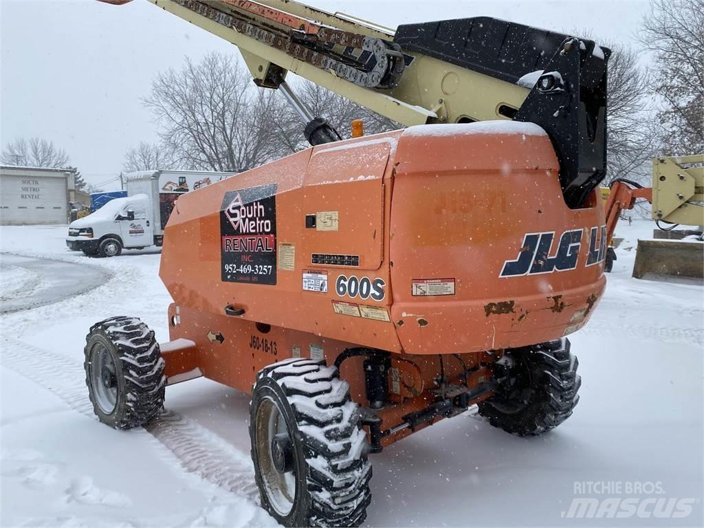 JLG 600S ブームリフト　直伸型