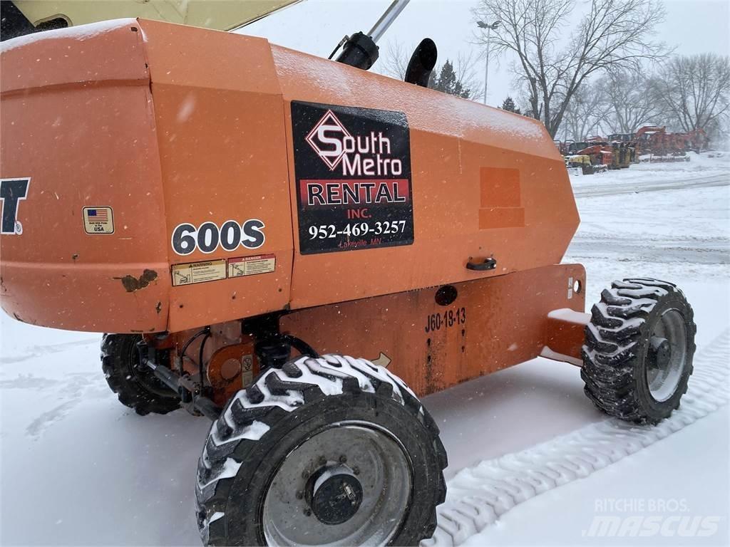 JLG 600S ブームリフト　直伸型