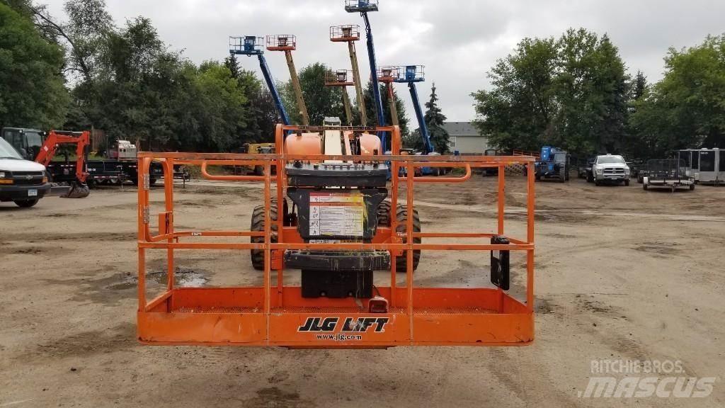 JLG 600S ブームリフト　直伸型