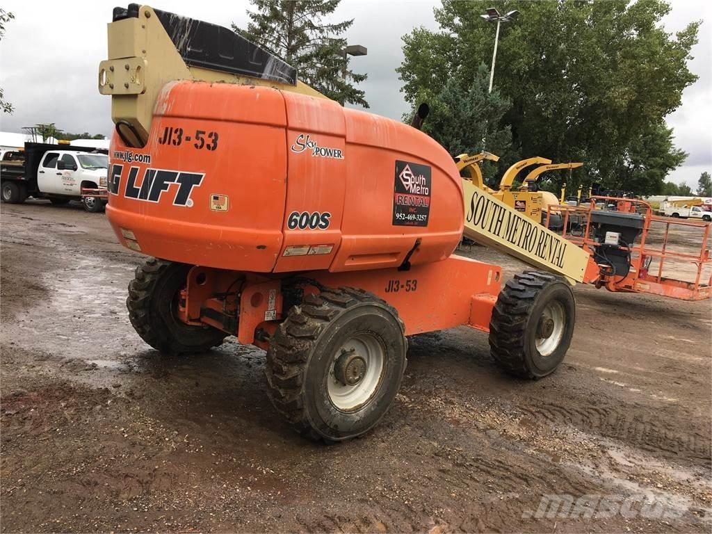 JLG 600S ブームリフト　直伸型