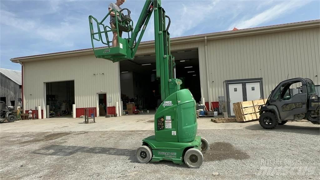 JLG TOUCAN 26E 垂直昇降型リフト