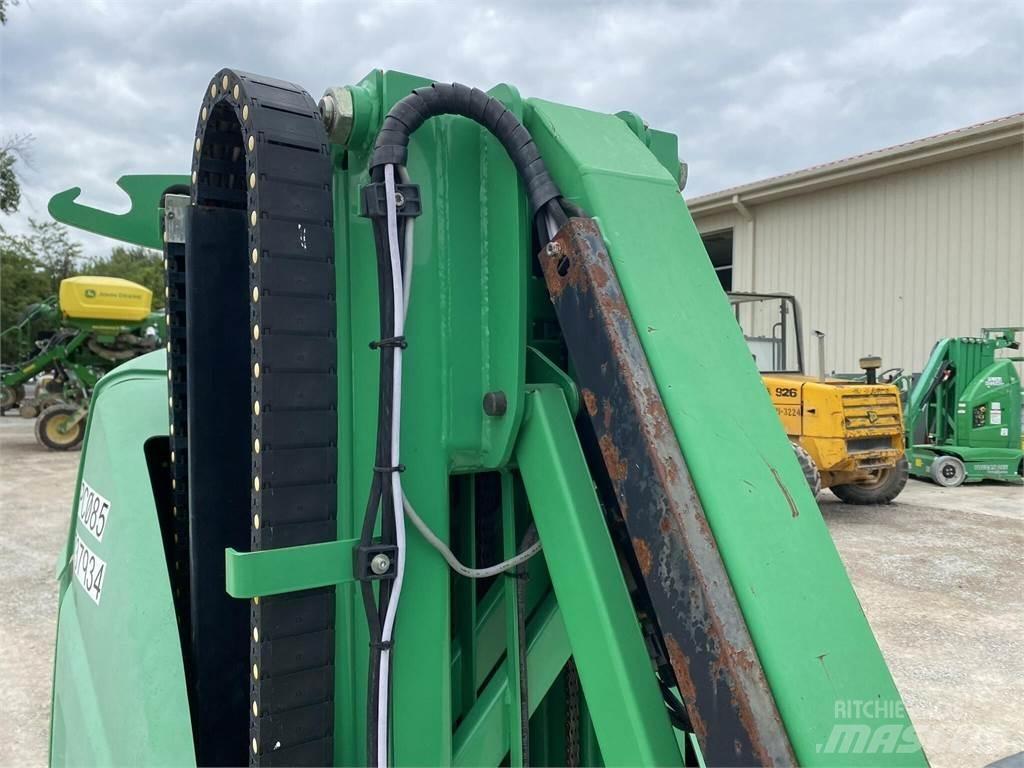 JLG TOUCAN 26E 垂直昇降型リフト