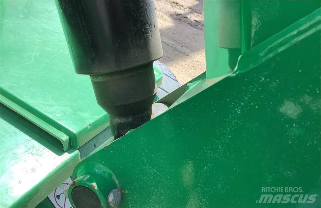 JLG TOUCAN 32E 垂直昇降型リフト