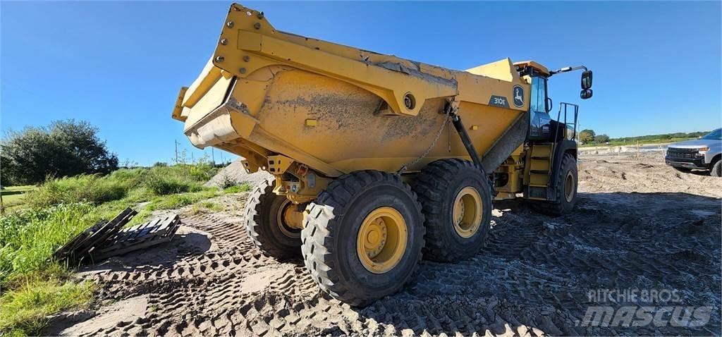 John Deere 310E アーティキュレート式ダンプトラック