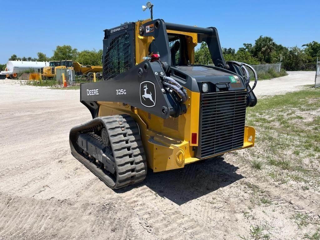 John Deere 325G スキッドステアローダー
