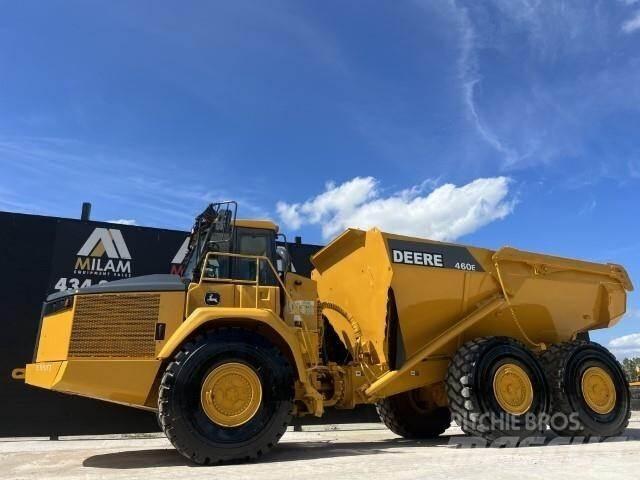 John Deere 460E アーティキュレート式ダンプトラック