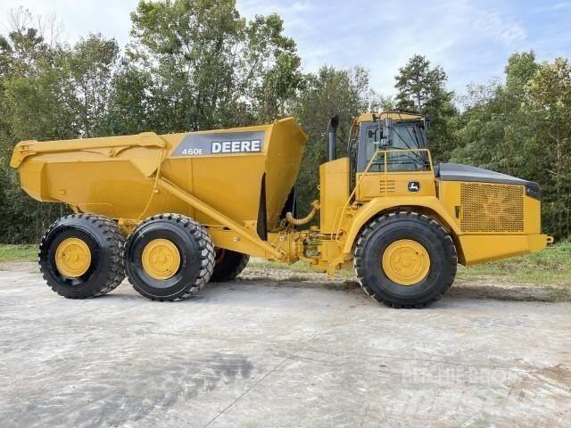 John Deere 460E アーティキュレート式ダンプトラック