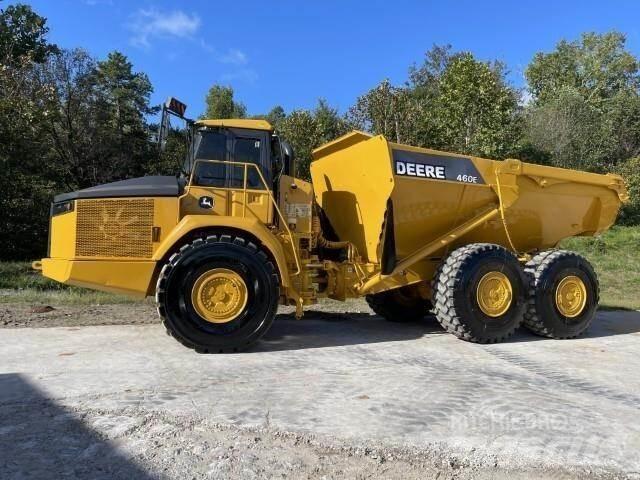 John Deere 460E アーティキュレート式ダンプトラック