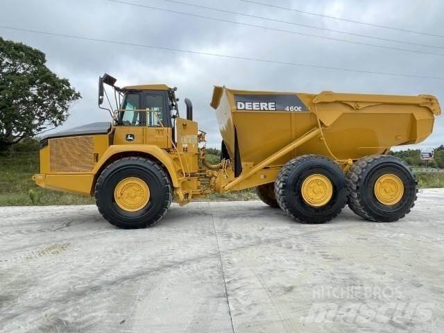 John Deere 460E アーティキュレート式ダンプトラック
