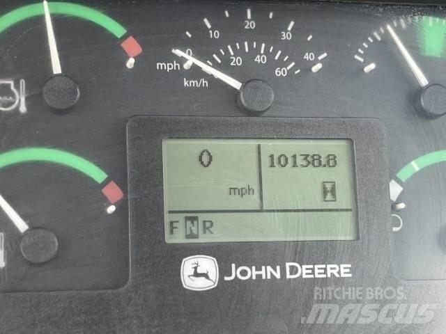 John Deere 460E アーティキュレート式ダンプトラック