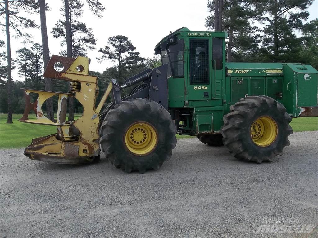 John Deere 643K フェラーバンチャー