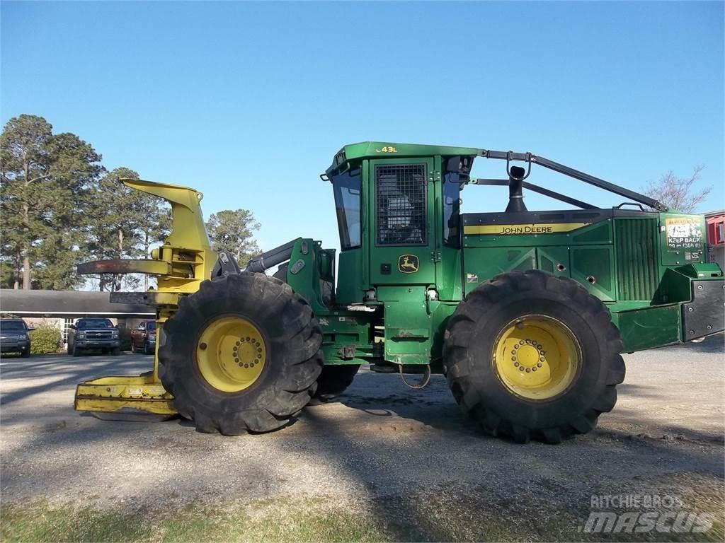 John Deere 643L フェラーバンチャー