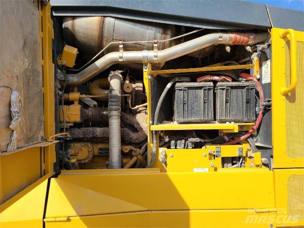 John Deere 672G モーターグレーダー