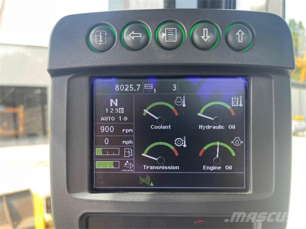 John Deere 744K ホイールローダー・タイヤショベル