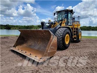 John Deere 744L ホイールローダー・タイヤショベル