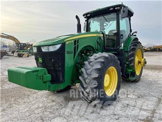 John Deere 8270R トラクター