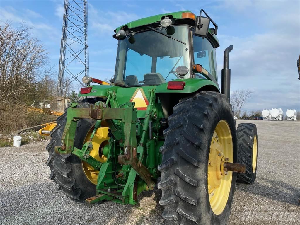 John Deere 8320 トラクター