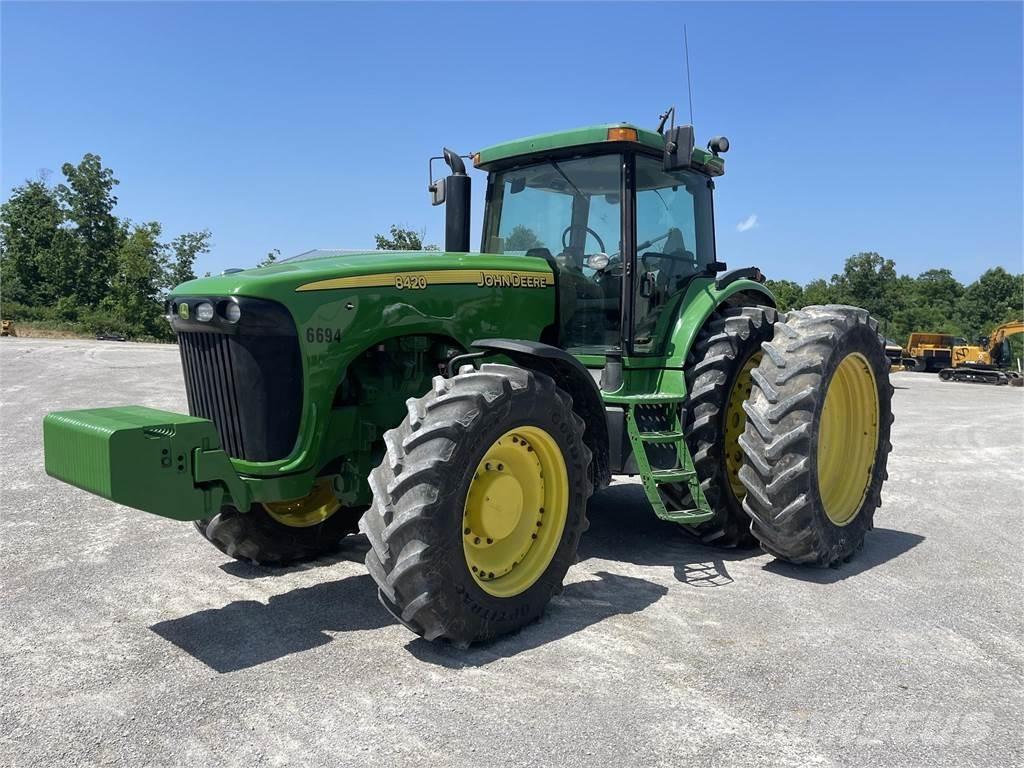 John Deere 8420 トラクター
